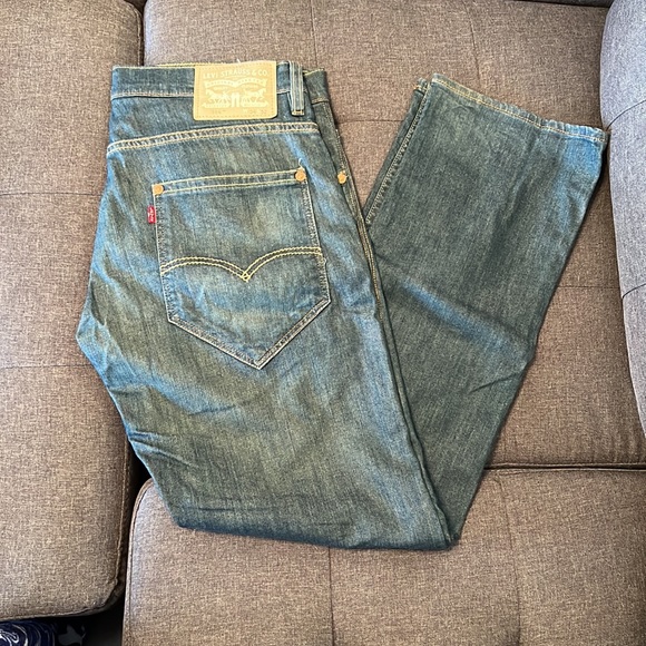 Mens Levi Jeans - Picture 1 of 7